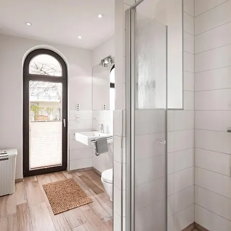 Apartment Rothtraut Remise 1 *